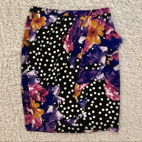 HP! Anthropologie Baraschi unique front pleat pencil skirt! - Picture 2 of 5